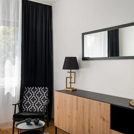 Burgaska 3-bedroom Apartment