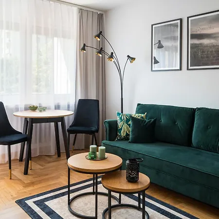 Burgaska 3-bedroom Apartment *